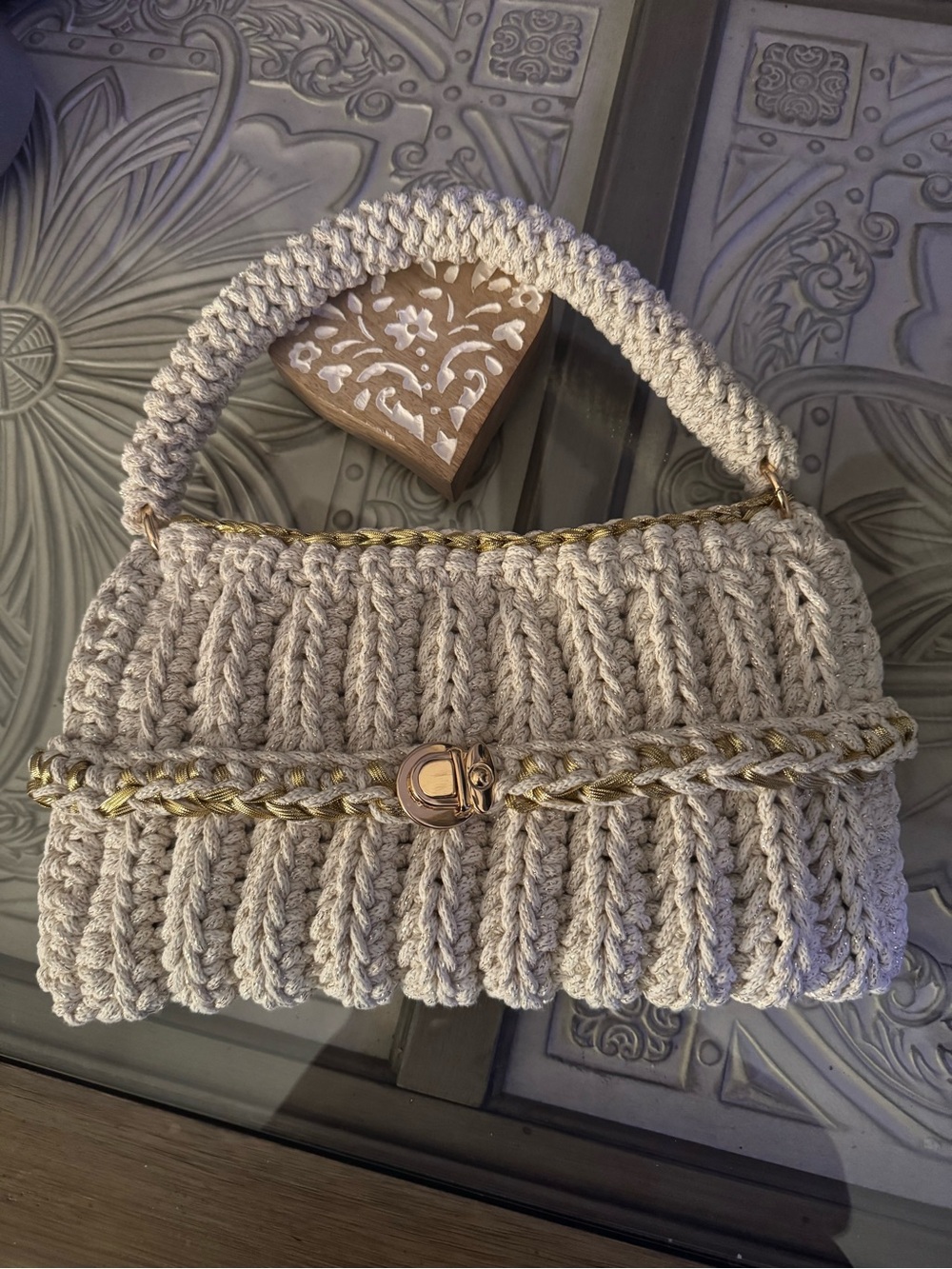 Bonita Bolso Cream Knit Shoulder Bag with Gold-Tone Chain Accent by Yvonne
